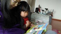 czytanie i zabawa z dzieckiem